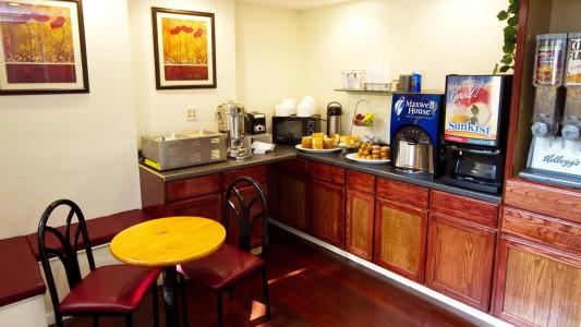 Magnuson Virginia Beach - 21