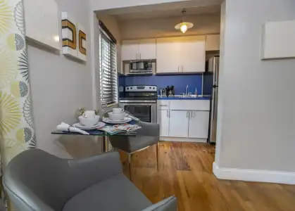 Beachside All Suites - 15