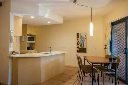 Byron Quarter Holiday Apartments - 6