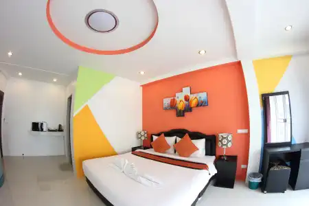 Tulip Inn - 1