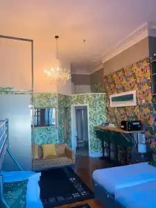 Brunswick Square - 48