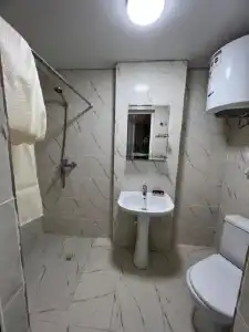 Razamlux Guest House - 8
