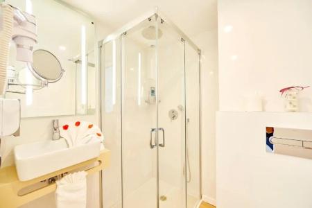 MLL Mediterranean Bay - Adults Only - 65