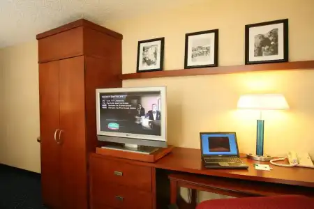 Courtyard by Marriott Anchorage Airport - 35