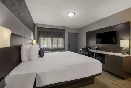 Sunset West, SureStay Collection by Best Western - 24