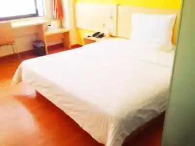 7 Days Inn Shenzhen East Railway Station Buji Laojie - 4