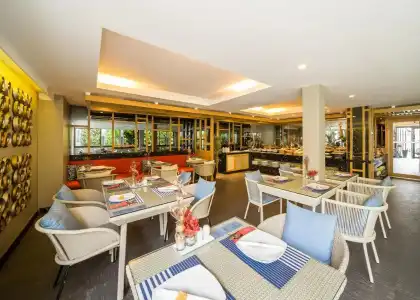 The Rock Hua Hin Beachfront Spa Resort - 28