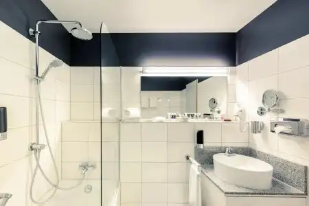 Hotel28 Myeongdong - 6
