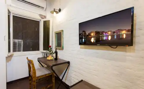 Luxury Backpackers - 13