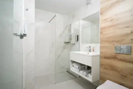 Onyx Luxury - 79