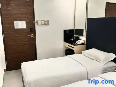 Lion Peak Bugis (SG Clean, Staycation Approved) - 74