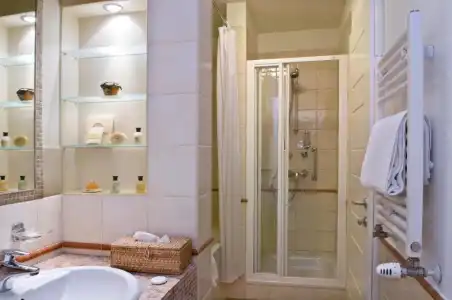 Mamaison Residence Izabella Budapest - 75