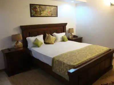 Skylink Suites & Apartments - 38