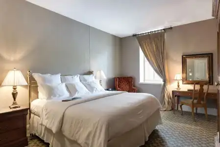 Nicollet Island Inn - 34
