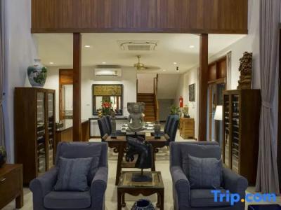 Mae Rim Grace - 118