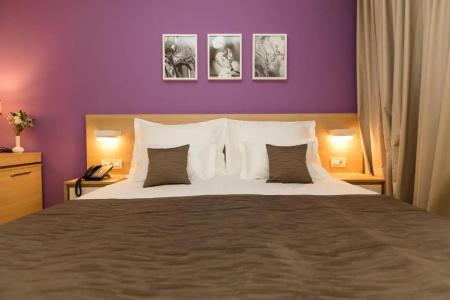 Hotel - 49
