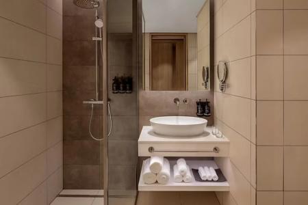 Holiday Inn Dubai Business Bay - 8