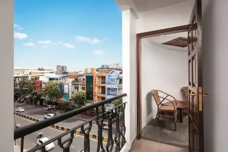 Pacific, Phnom Penh - 63