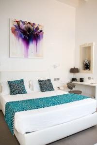Caportigia Boutique - 138