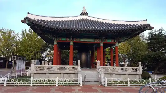 Prime Tourist - 32