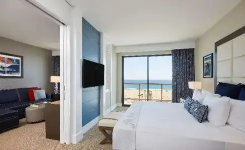 The Waterfront Beach Resort, A Hilton - 160