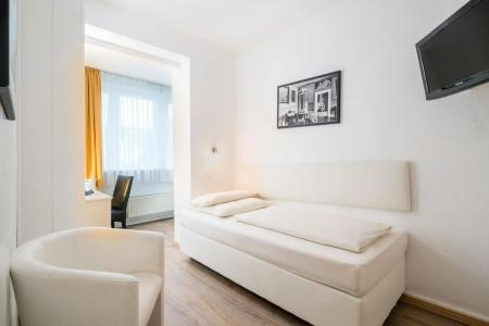 Stadt-gut-Rheinischer Hof - 36