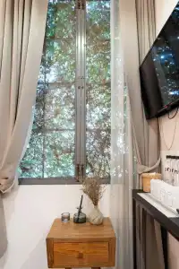 Oon Poshtel - 55