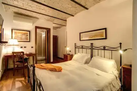 Residenza Domizia- Guest House - 0