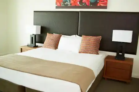 Sun City - Q Stay - 95