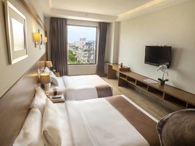 Weston Suites & - 54