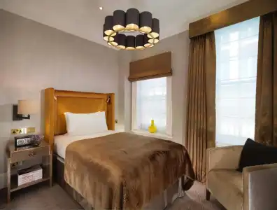 Flemings Mayfair - Small Luxury of the World - 44