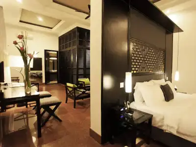 White Mansion - 2