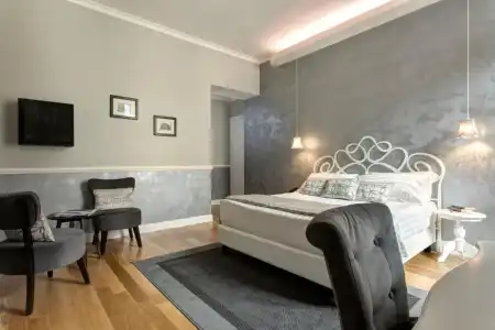 Relais de l'Opera - 74