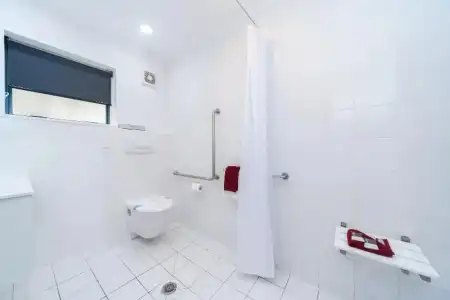 Aubyn Court Spa Motel - 133