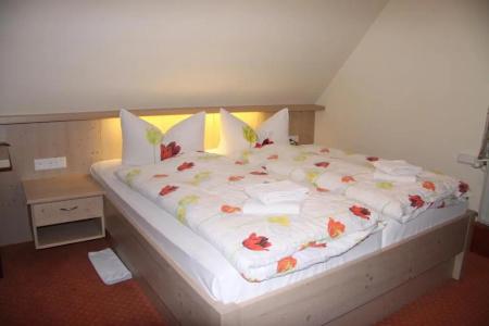 Landgasthof Gilsbach - 43