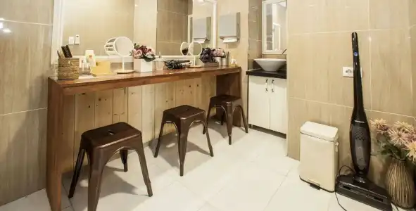 First Guest House - Hostel - 14