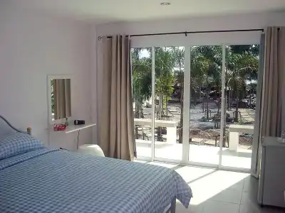 Charlie's Bungalow - 13