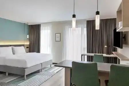 Residence Inn Hamburg Altona - 16