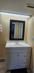Town N Country Motor Inn - 55