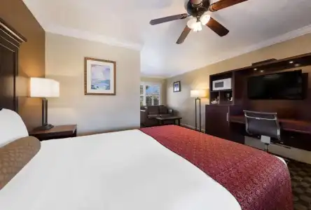 Clarion Collection Wilkie's Inn Pacific Grove - Monterey - 53