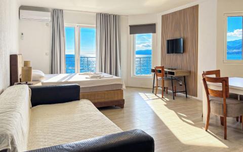 Open Sea Luxury Apartments - 106