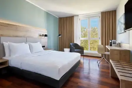 Courtyard by Marriott Dresden - 62