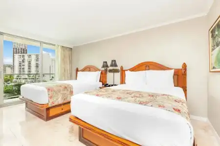 Luana Waikiki & Suites - 65