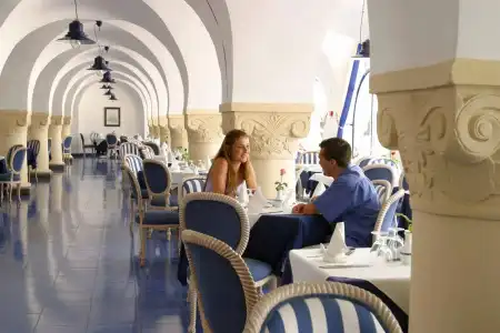 Regency and Spa - 36