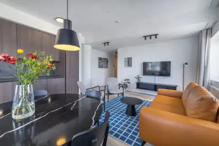 Hlemmur Suites - 82