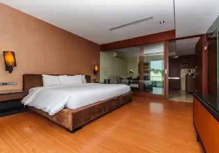 Sukhothai and Residence - 4