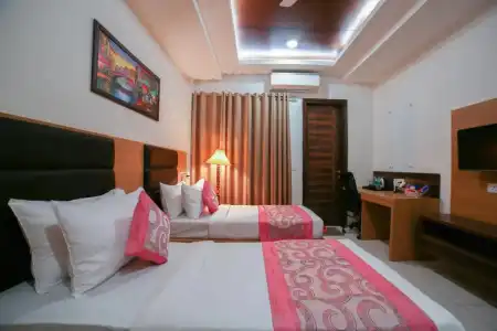 Grand Regency by JMD Group - 1