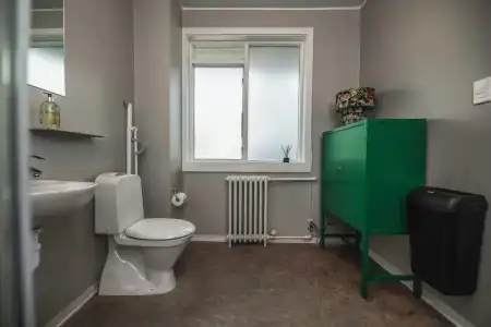 Reykjavik Rainbow Guest House - 12