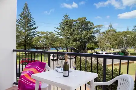 Blue Waters Apartments - 56