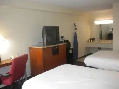 Dunes Inn Michigan City - 10